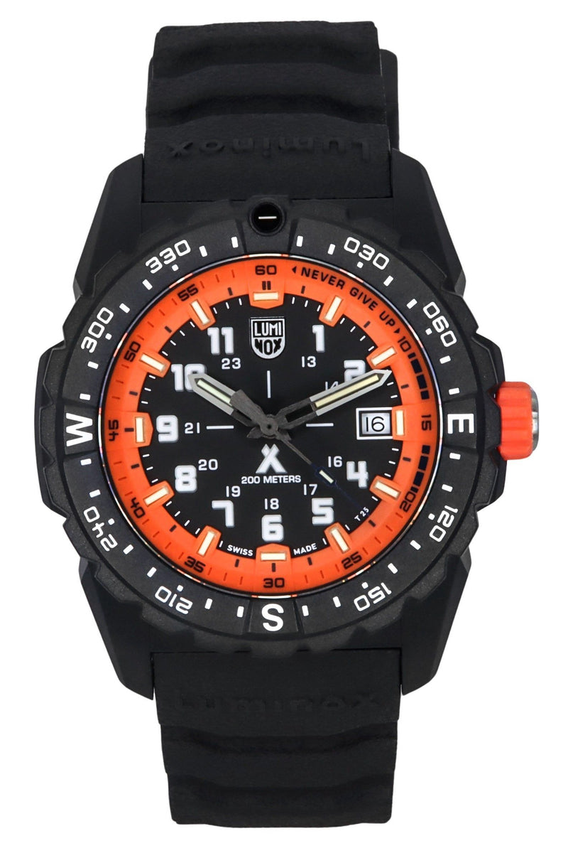 Luminox Bear Grylls Survival Mountain Rubber Strap Black Dial Quartz Diver's XB.3739 200M Men's Watch