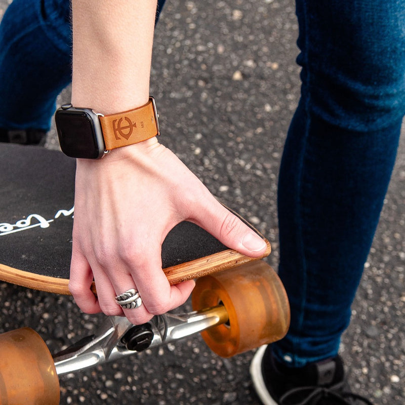 Gametime Minne. Twins Leather Band fits Apple Watch (42/44mm M/L Tan)