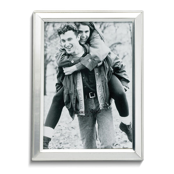 Silver-plated Classic 5x7 Photo Frame