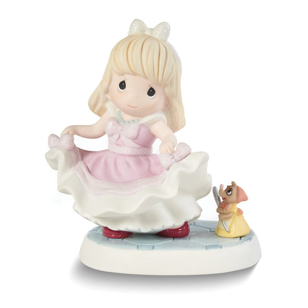 Precious Moments Disney Showcase NEVER STOP DREAMING Cinderella Pink Gown Figurine