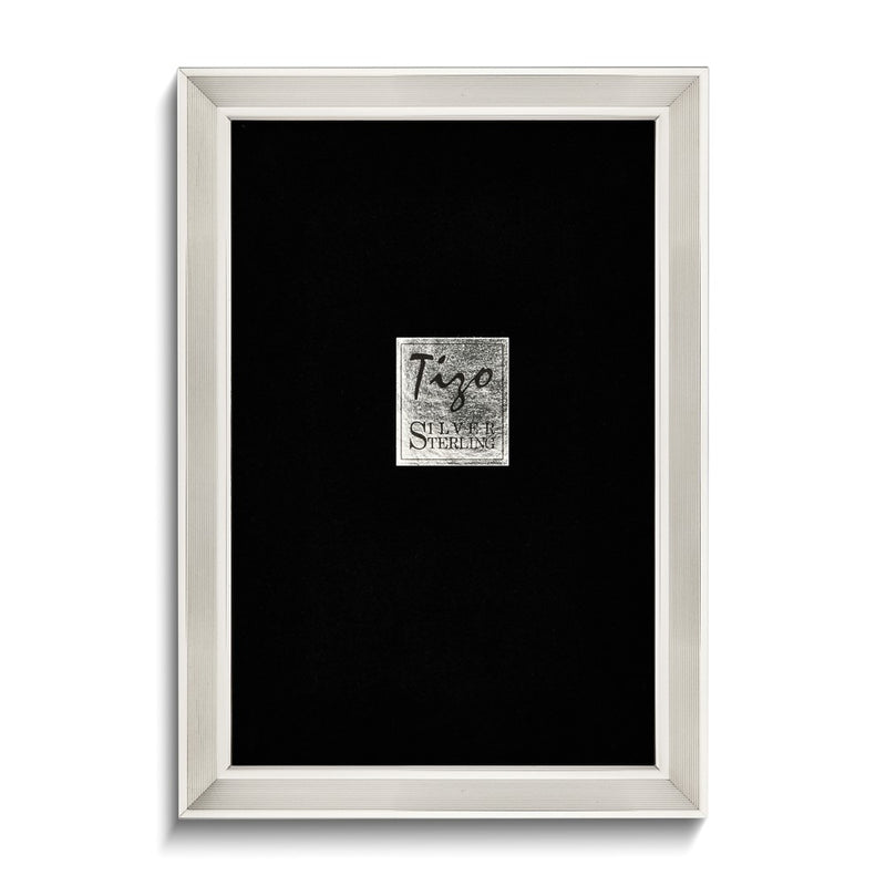 Sterling Silver Tarnish Resistant Narrow Linear 4x6 Photo Frame