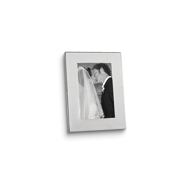 Nickel-plated Pearl Finish 8x10 Frame with Flocked Backing