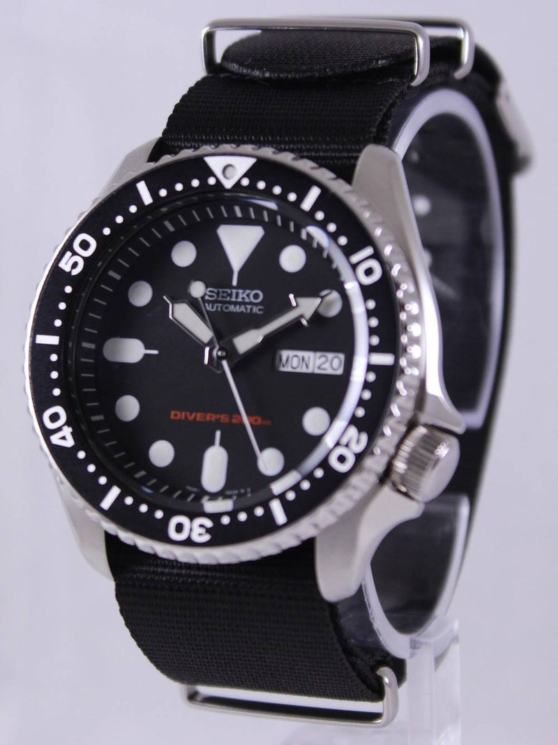 Seiko Automatic Diver's 200M NATO Strap SKX007K1-var-NATO4 Men's Watch